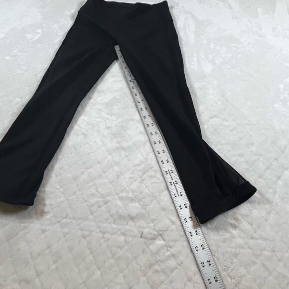 Lululemon T60416 Hit It 21” Crop Black Leggings with Mesh Panels - size 4 - Picture 3 of 6